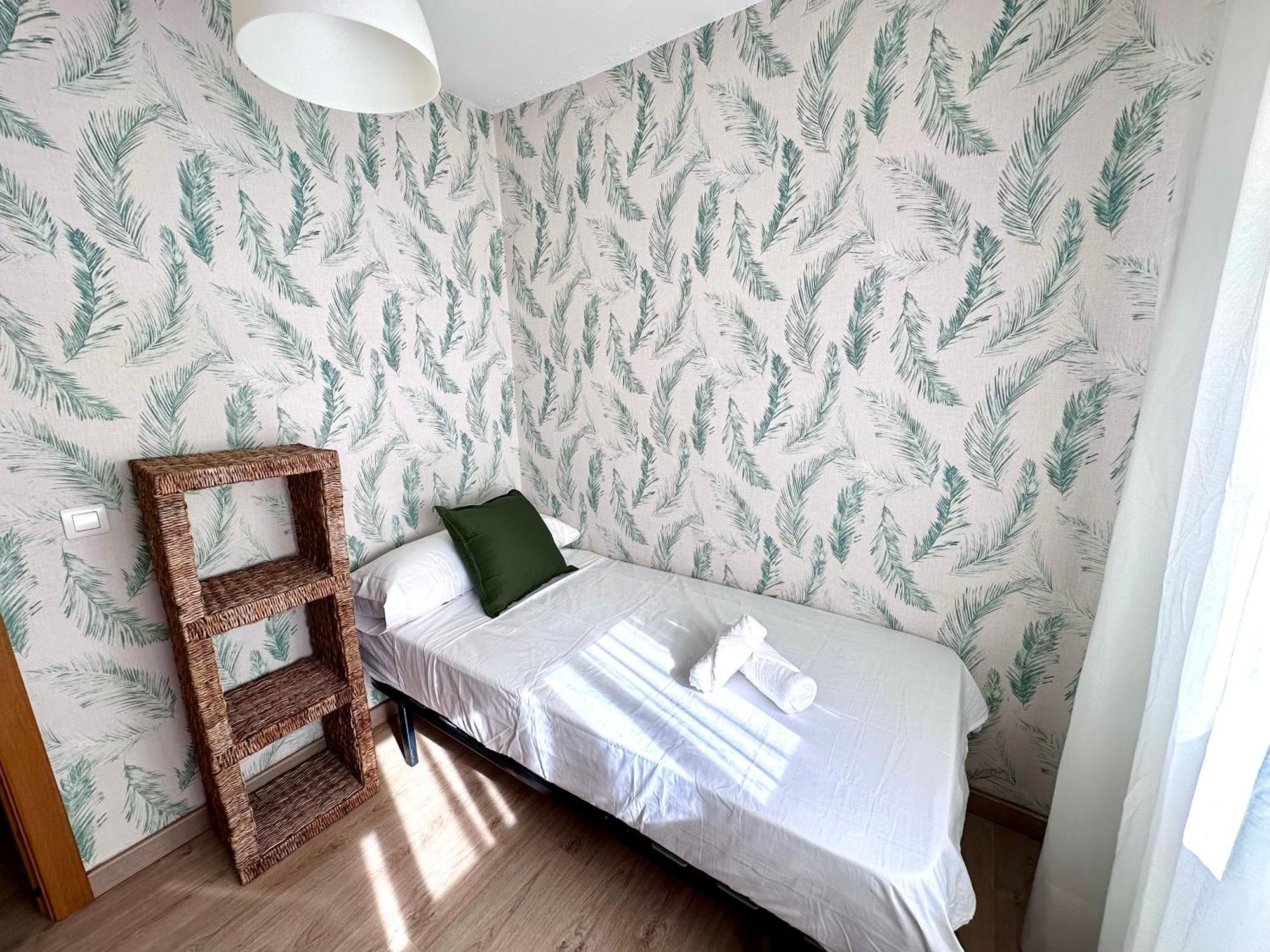 Exclusivo En Avenida Ortega Y Gasset Малага Экстерьер фото